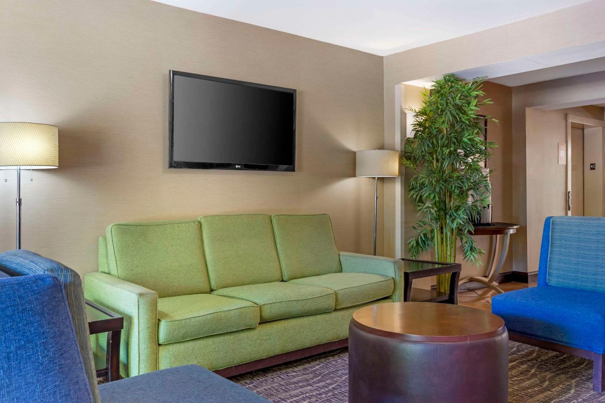 Quality Inn Raleigh Downtown Εξωτερικό φωτογραφία