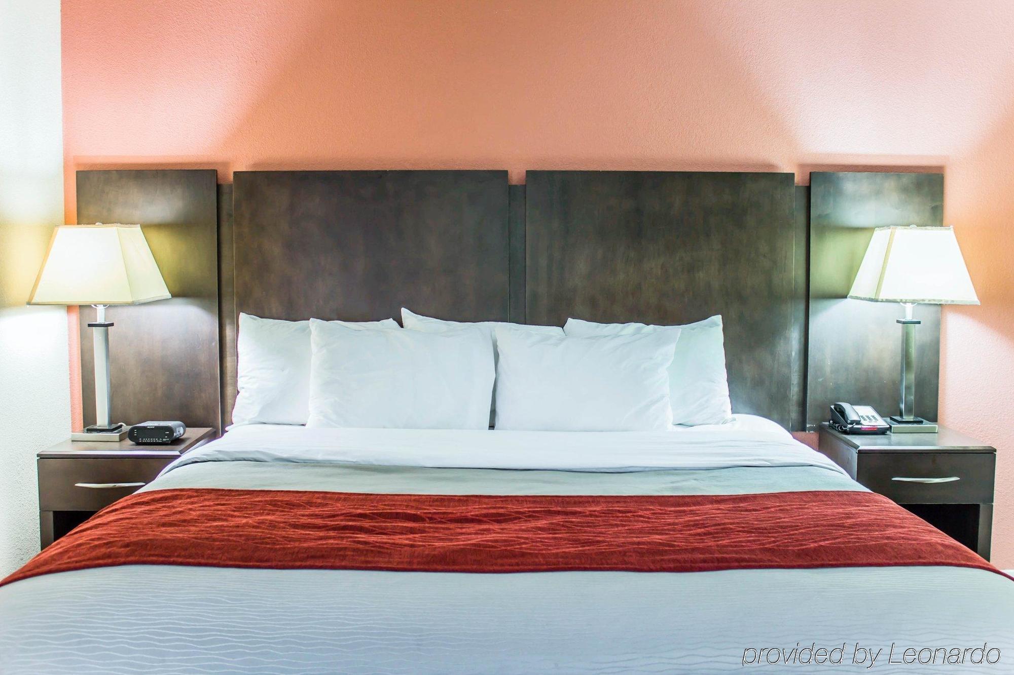 Quality Inn Raleigh Downtown Εξωτερικό φωτογραφία
