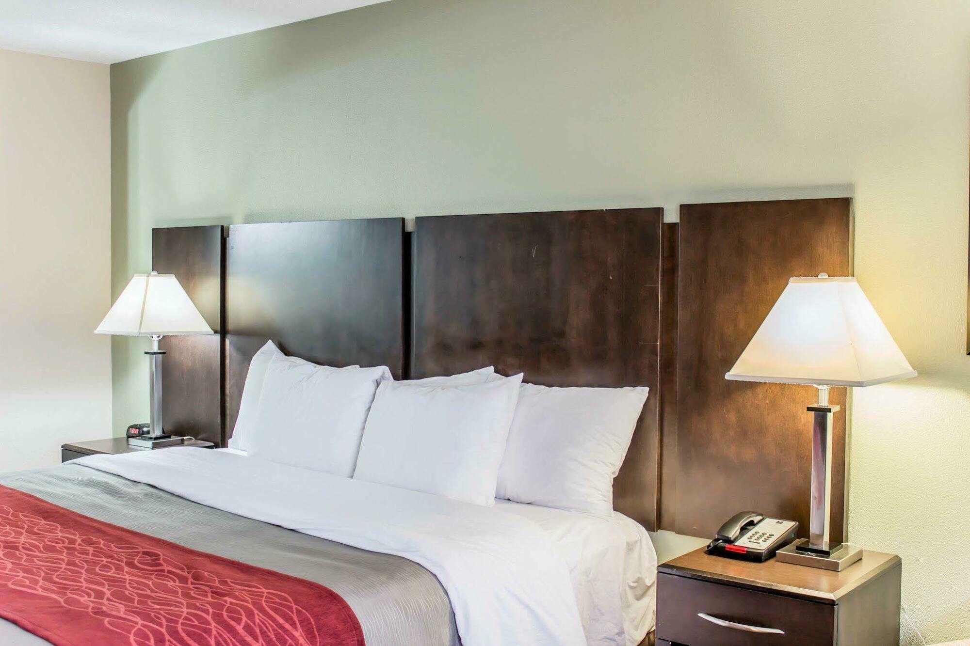 Quality Inn Raleigh Downtown Εξωτερικό φωτογραφία